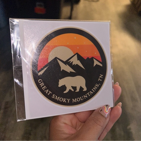 Great Smoky Mountains Sticker - Multicolor - Picture 2 of 2